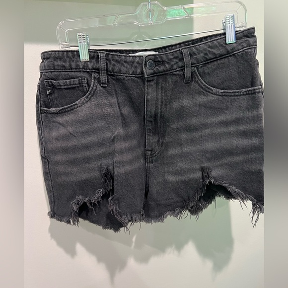 KanCan Black Distressed Frayed Jean Shorts Size 13/30 - Picture 1 of 10